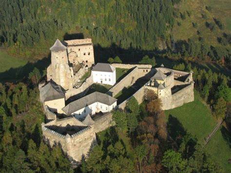 Obrázok: Hrad z plienok - vizuálny náhľad postupu
