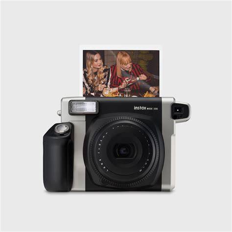Instax Wide 300: väčšie formáty pre veľké momenty