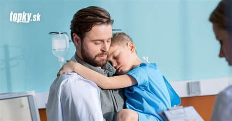 lekár kontroluje dieťa