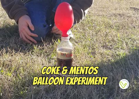 chemický experiment s Mentos a kolou