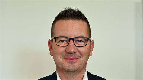 Róbert Ľupták: životopis, dátum narodenia a história kontroverzií v slovenskom hokeji