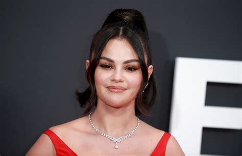 Infografika: Cestа Seleny Gomez od detstva po dospelosť