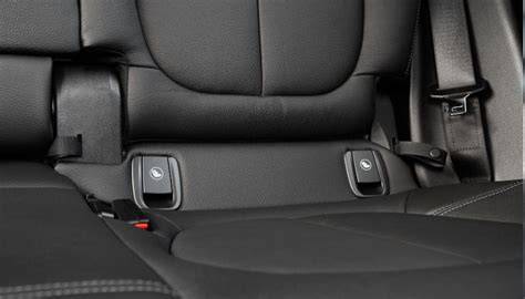 Čo je ISOFIX v aute a ako funguje: praktický sprievodca pre bezpečnú detskú autosedačku