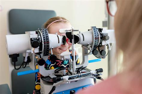 Deti pri očnom vyšetrení