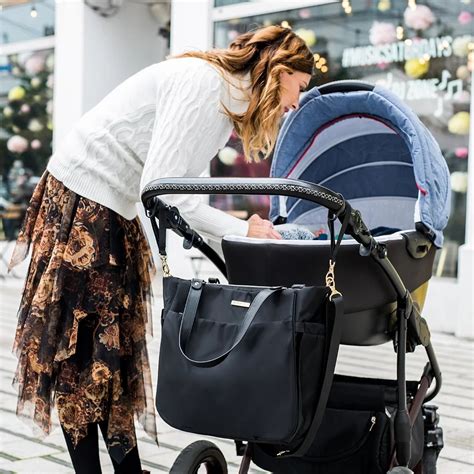 Prebaľovacia taška Babyono City Marine: recenzie, vlastnosti a praktické tipy