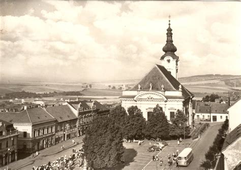Historické fotografie kultúrnych a politických mítingov na Slovensku