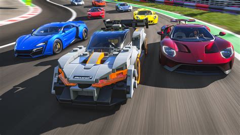 Pretekárske auto na pozadí krajiny z hry Forza Horizon 4