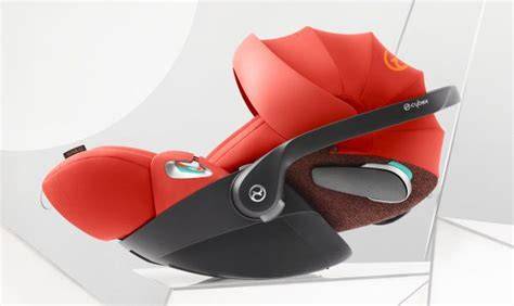 Infografika: Prehľad bezpečnostných prvkov autosedačiek Cybex a Recaro