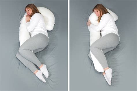 Porovnanie polôh bábätka na chrbte a na boku s vankúšom