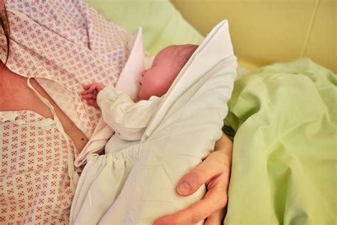 Infografika: Kroky na získanie slovenských dokladov pre dieťa narodené v zahraničí