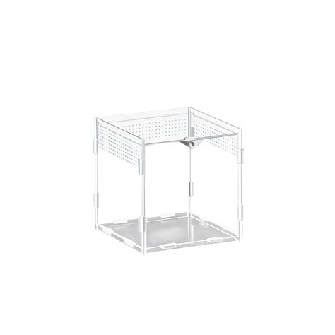 Symetrický tvar a štítok s ventilačnými otvormi