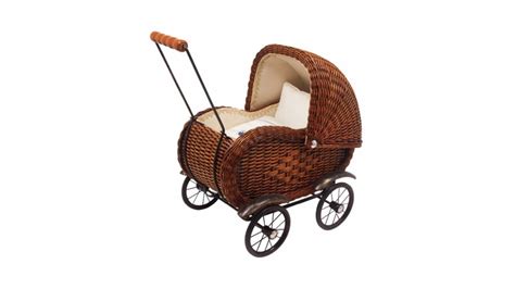 Retro kočík pre bábiky s prúteným košíkom