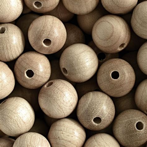 Drevené koráliky na retiazke