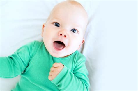 Vývoj dieťaťa v troch rokoch: Od plienok k samostatnosti