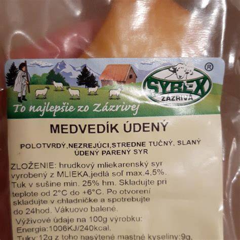 Infografika: Porovnanie jasličiek Medvedík (Košice) a jasličiek Medvedík (Senec)