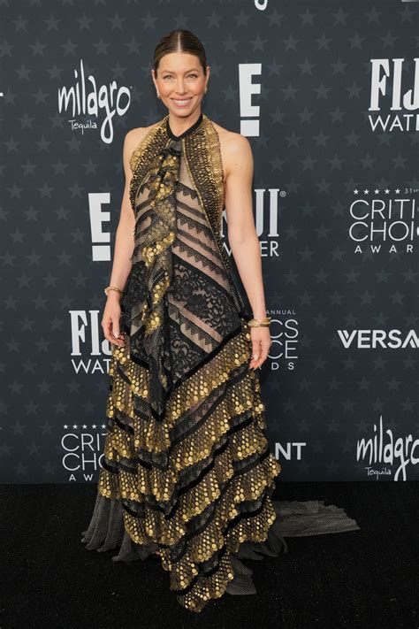 Mama a dcéra v rovnakých šatách