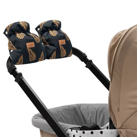 Porovnanie klasického rukávnika a oddelených rukavíc na kočík