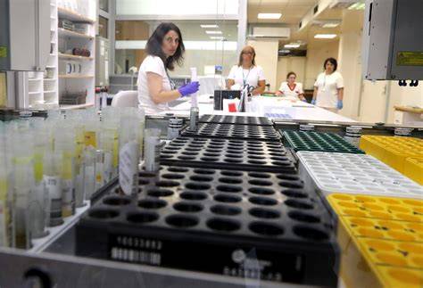 laboratórna skúmavka a konzervácia vajíčok