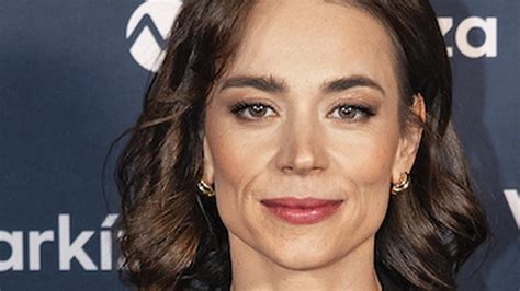 Tabuľka porovnávajúca váhu Miriam Kalisovej pred a po rozvode