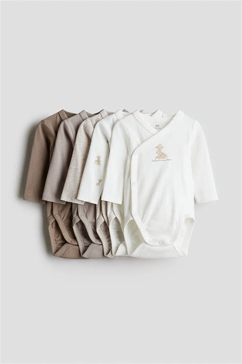 praktické oblečenie pre novorodencov