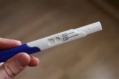 Kedy najskôr zistiť tehotenstvo po počatí: skoré príznaky, testy a postupy