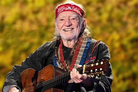 Willie Nelson na pódiu