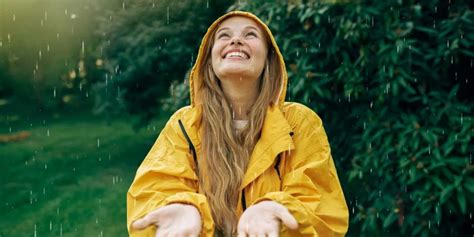 Detail pogumovaného okraja pláštenky