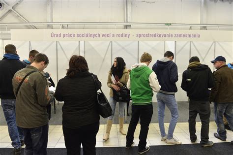 Ilustračné foto absolventov