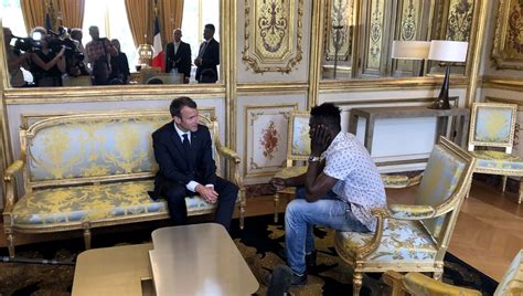 Emmanuel Macron a Mamoudou Gassama