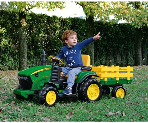 Detský elektrický traktor John Deere s lyžicou