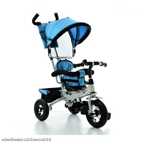 Fotografie z recenzií používateľov: priestranné sedenie, nafukovacie kolesá, skladanie kočíka