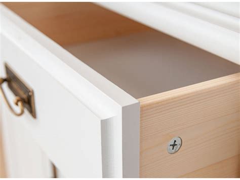 Šuflík pod detskou postieľkou