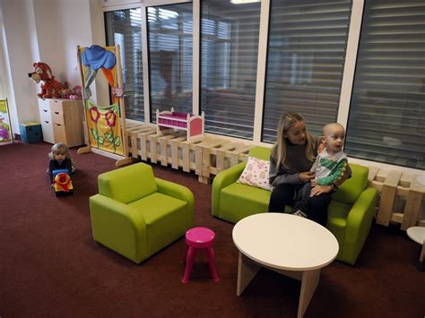 Fotografia spokojných detí v škôlke