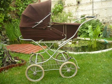 Retro detský kočík značky Liberta