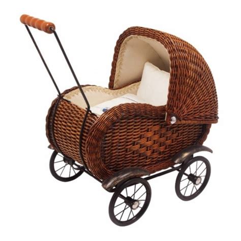 Detské retro kočíky pre bábiky: Návrat ku klasike