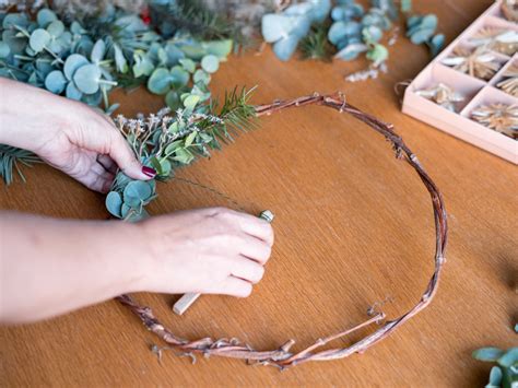 DIY veniec z prírodných materiálov