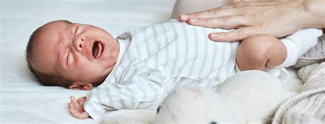 Časté Kakanie u Bábätiek: Pochopenie Príčin a Riešení