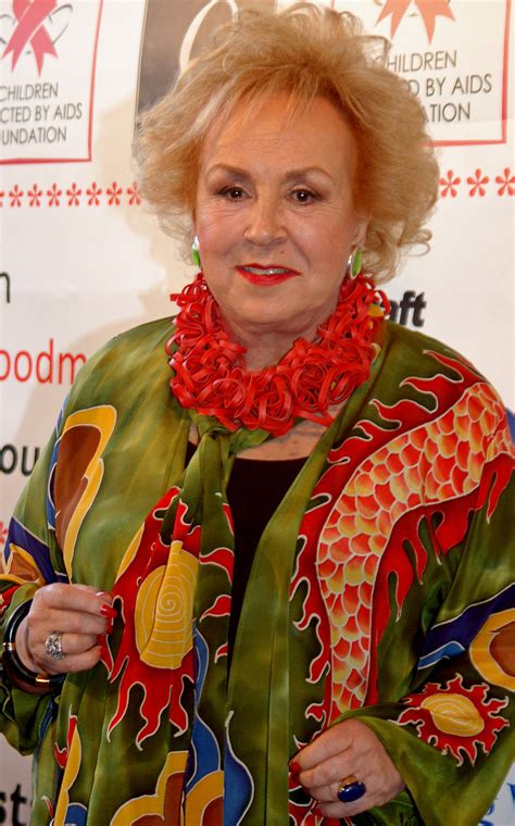 Portrét herečky Doris Roberts
