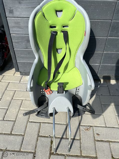 Infografika zobrazujúca výhody používania poťahov na detské sedačky