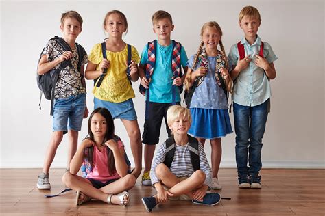 Deti idúce do školy