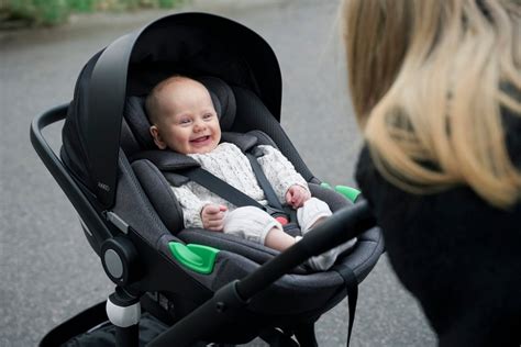 Kompletný sprievodca baby cestovnou postieľkou: recenzie, použitie a praktické rady