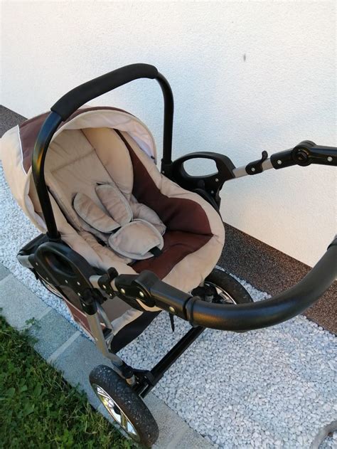 Detaily kočíka Bergsteiger Capri - vanička a sedadlo