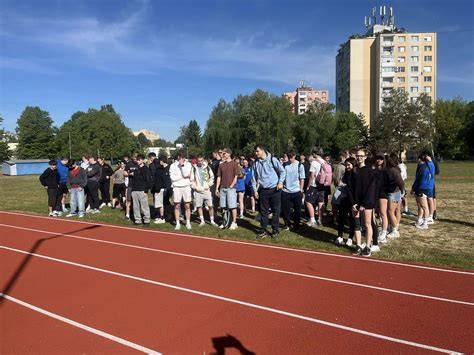 Vizualizácia konfliktu medzi pohľadmi chlapcov a dievčat