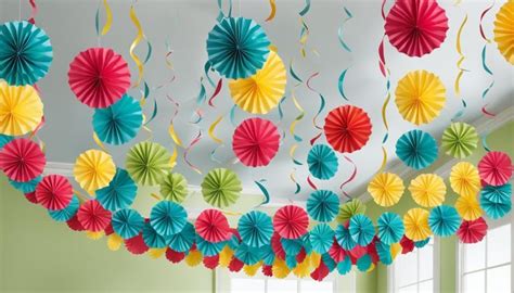 Nápady na DIY fotokútik: girlandy z papiera, vlastnoručne vyrobené rekvizity