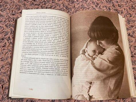 Ilustrácia k starostlivosti o dieťa: fyzická, emocionálna a intelektuálna zložka