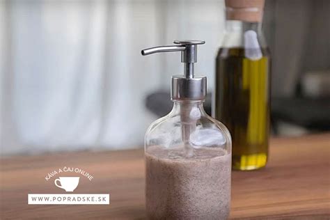 porovnanie tuhého a tekutého mydla