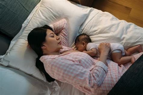 Dojčenie a nespavosť: Ako zvládnuť nočné prebudenia