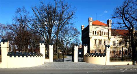 pôrodnica Galanta - exteriér budovy