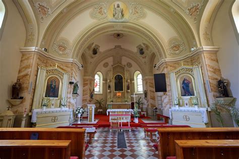 Interiér farského kostola sv. Michala archanjela
