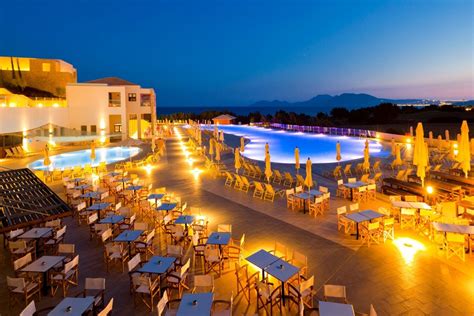 Blue Lagoon Village - luxusný all inclusive priamo pri pláži.